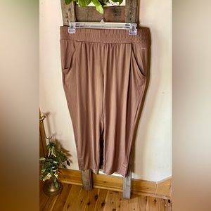 💥Zuda Casual Pull-on Pant💥 NWOT